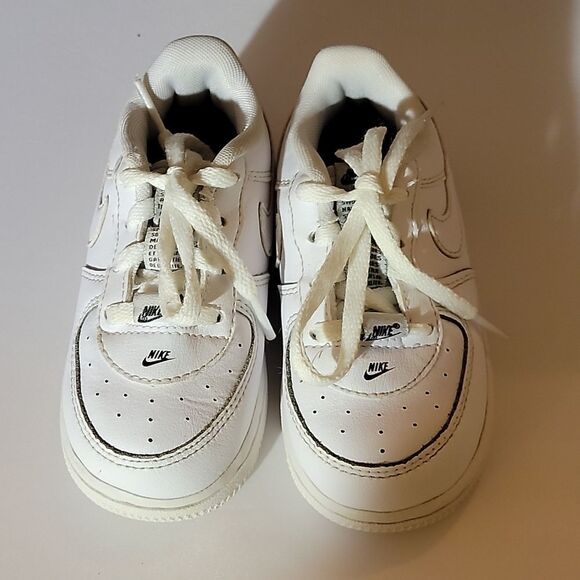 KID NIKE AIR FORCE 1 LACE-UP CLOSURE NEAKER - Picture 3 of 11